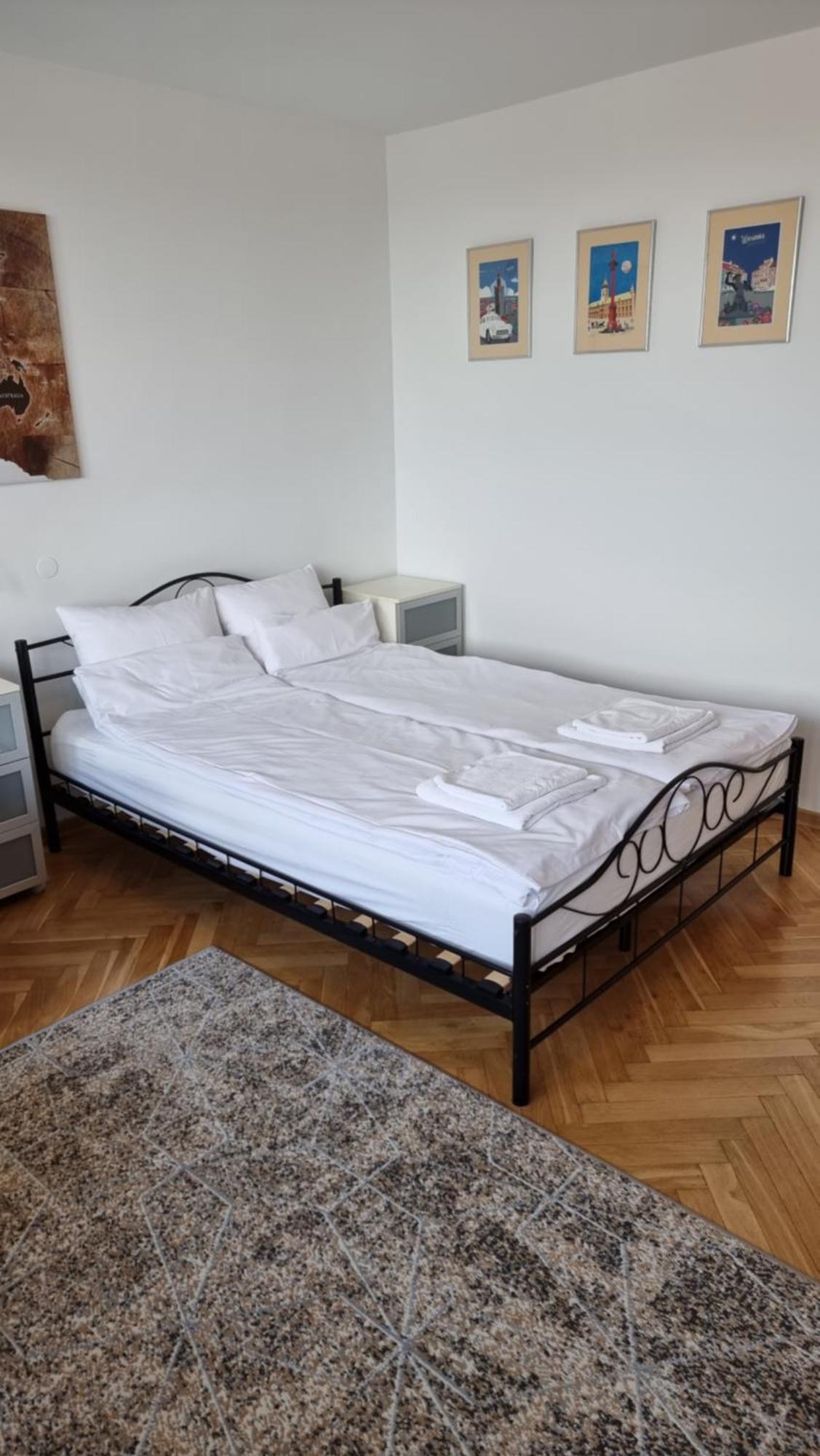 Like Home Flat B Varsó Kültér fotó